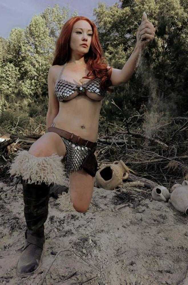 Sonja Reborn #4 Cover F Cosplay 1:10 Virgin Variant