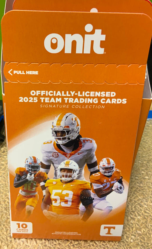 University of Tennessee Football 2025 Trading Cards - Single Pack